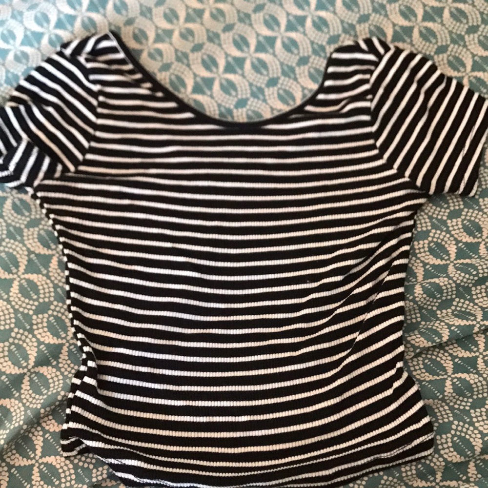 BRANDY MELVILLE Tee